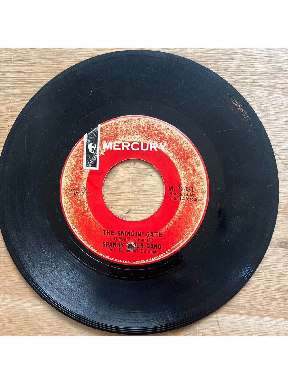 Spanky & Our Gang - The Swingin' Gate/Give a Damn 45rpm VG+ R19